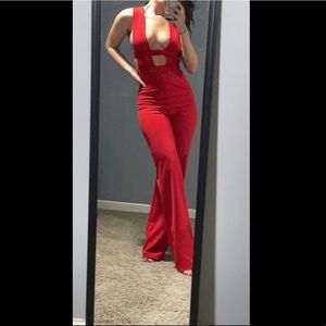 BRAND NWT Miss Circle Hana Red Deep V Cut Out Stretch Crepe Jumpsuit REPURCHASE